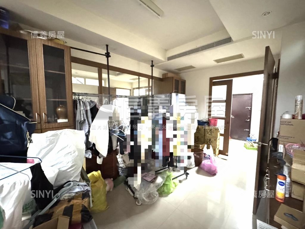 內新國小旁震後美別墅房屋室內格局與周邊環境