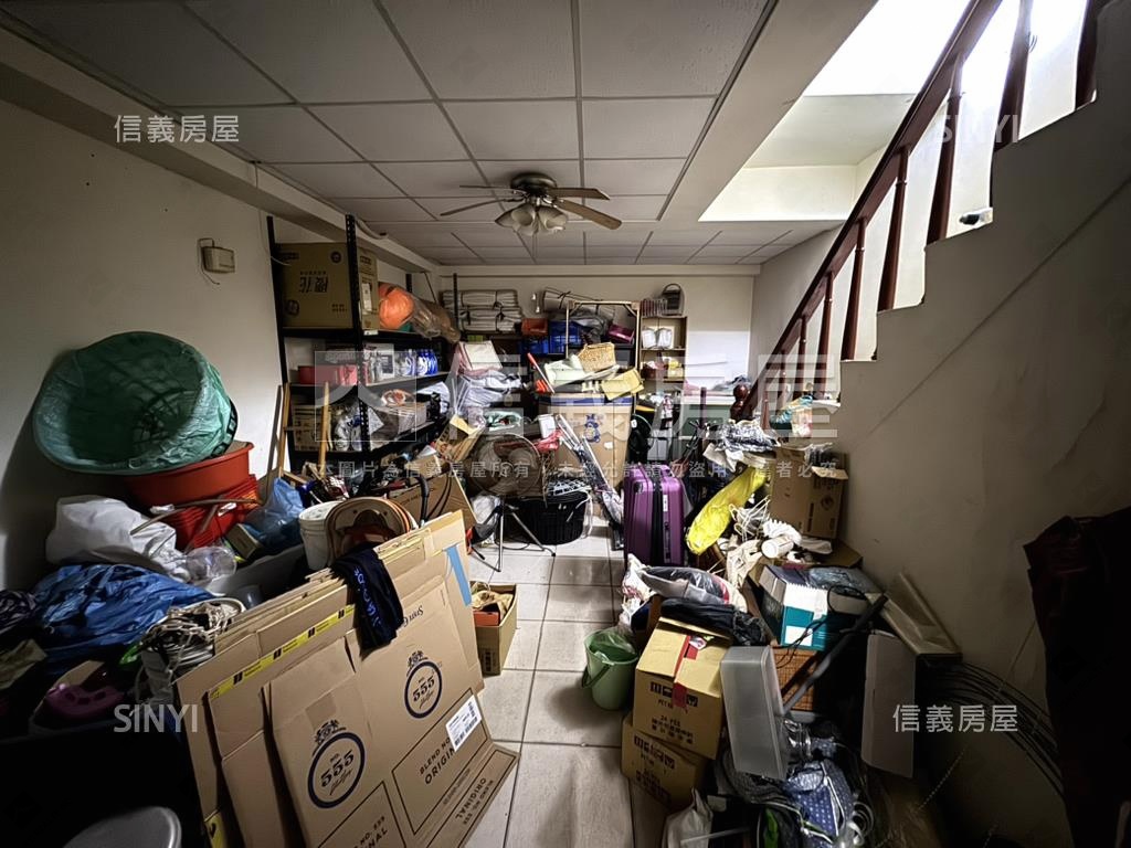 內新國小旁震後美別墅房屋室內格局與周邊環境