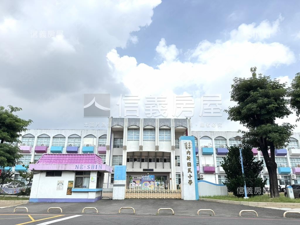 內新國小旁震後美別墅房屋室內格局與周邊環境