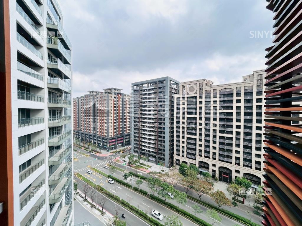 青埔高鐵特區璞園三房車位房屋室內格局與周邊環境