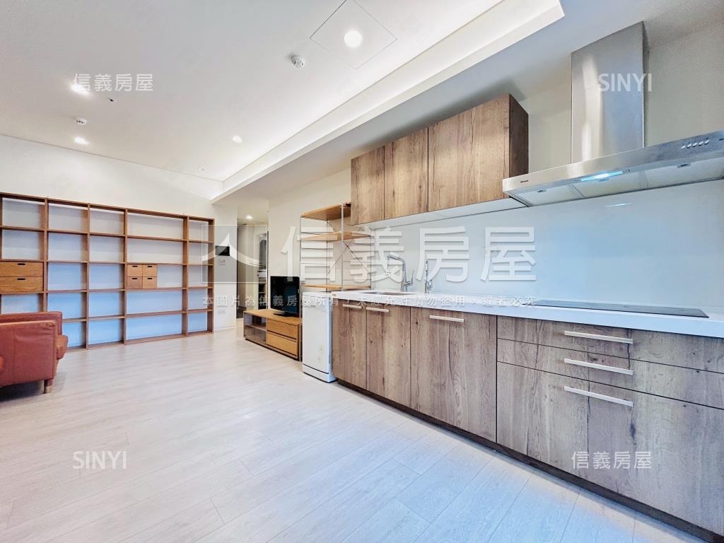 青埔高鐵特區璞園三房車位房屋室內格局與周邊環境