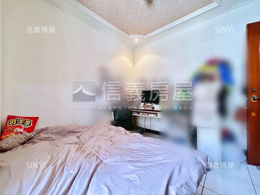 低總價近捷運三房車位房屋室內格局與周邊環境