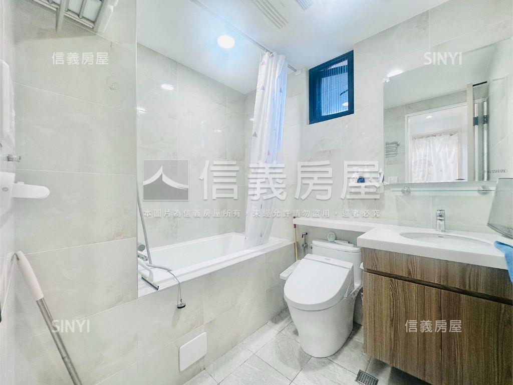 店長推薦新海城四房+車位房屋室內格局與周邊環境