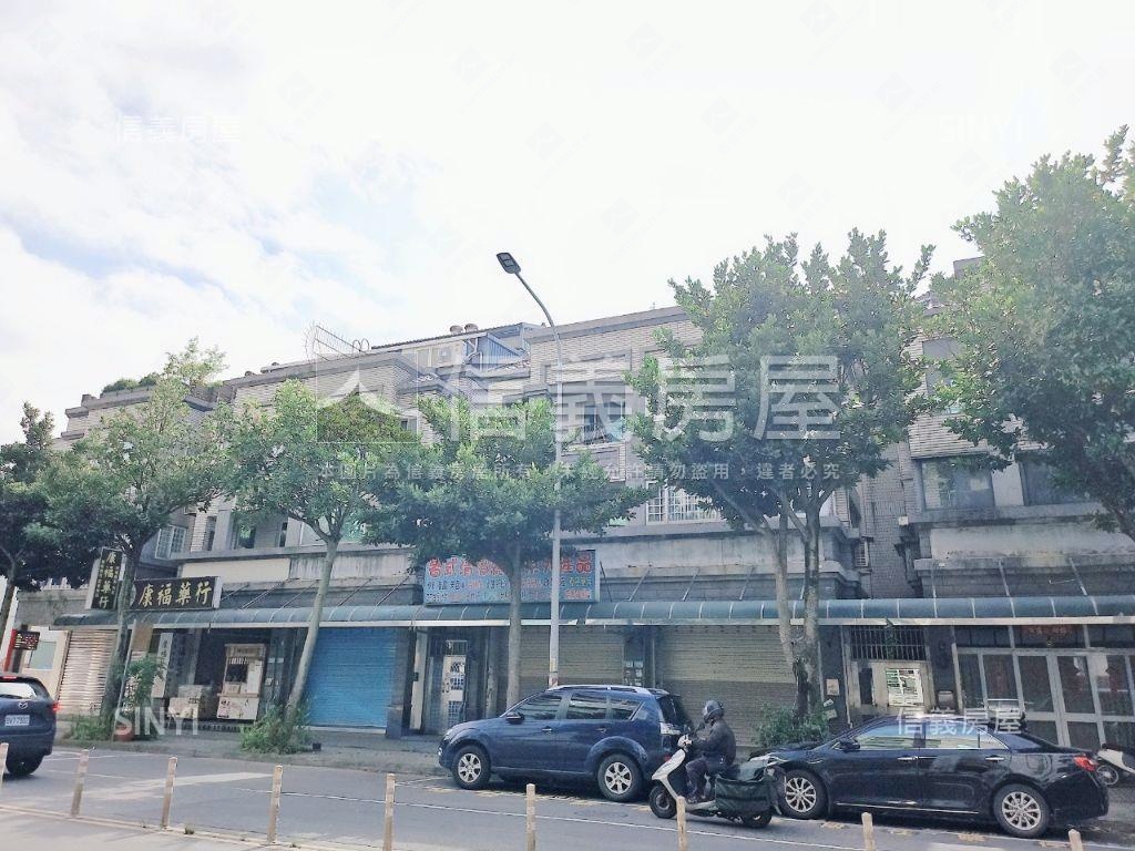 超稀有林口公所前電梯透店房屋室內格局與周邊環境