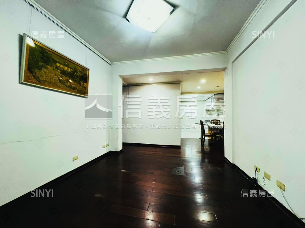 專任成家行政四樓３房房屋室內格局與周邊環境