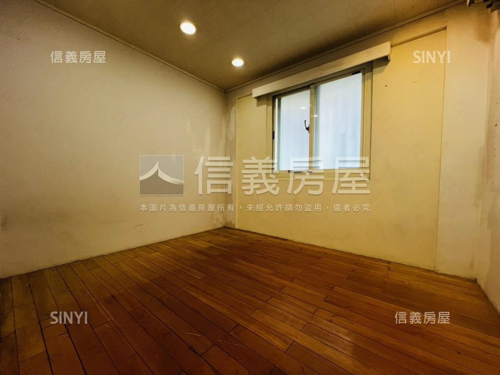 專任成家行政四樓３房房屋室內格局與周邊環境