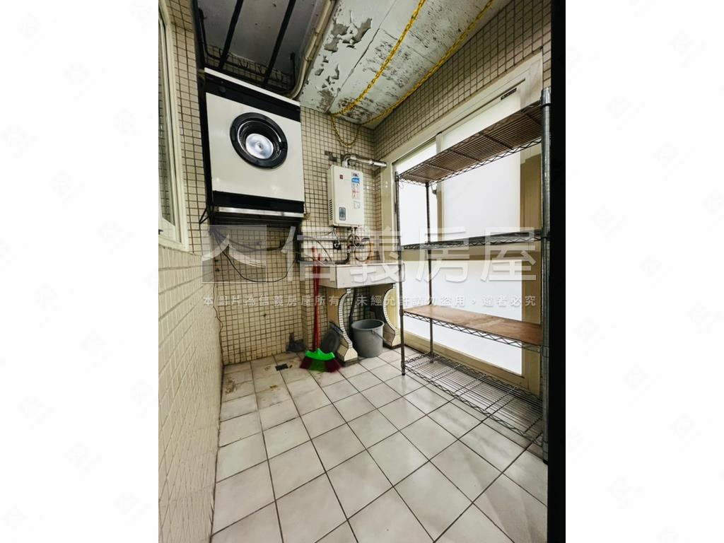 專任成家行政四樓３房房屋室內格局與周邊環境