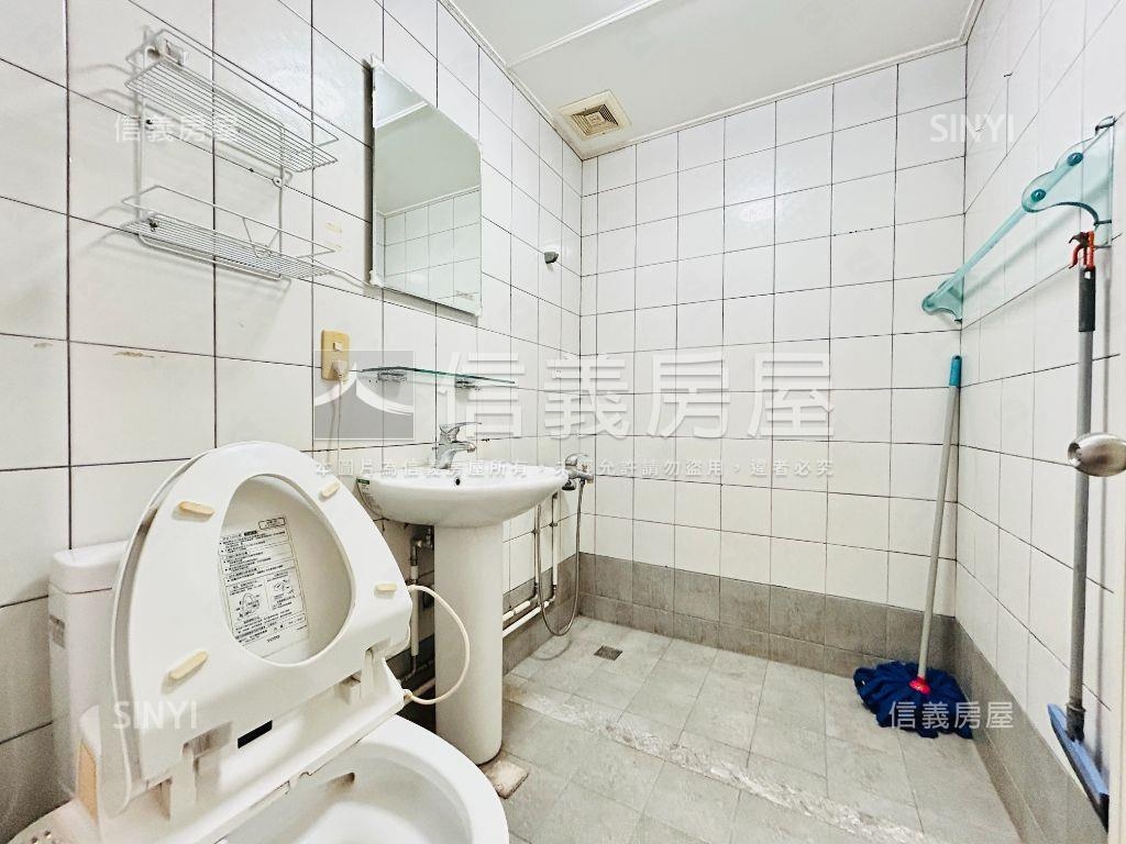 專任成家行政四樓３房房屋室內格局與周邊環境