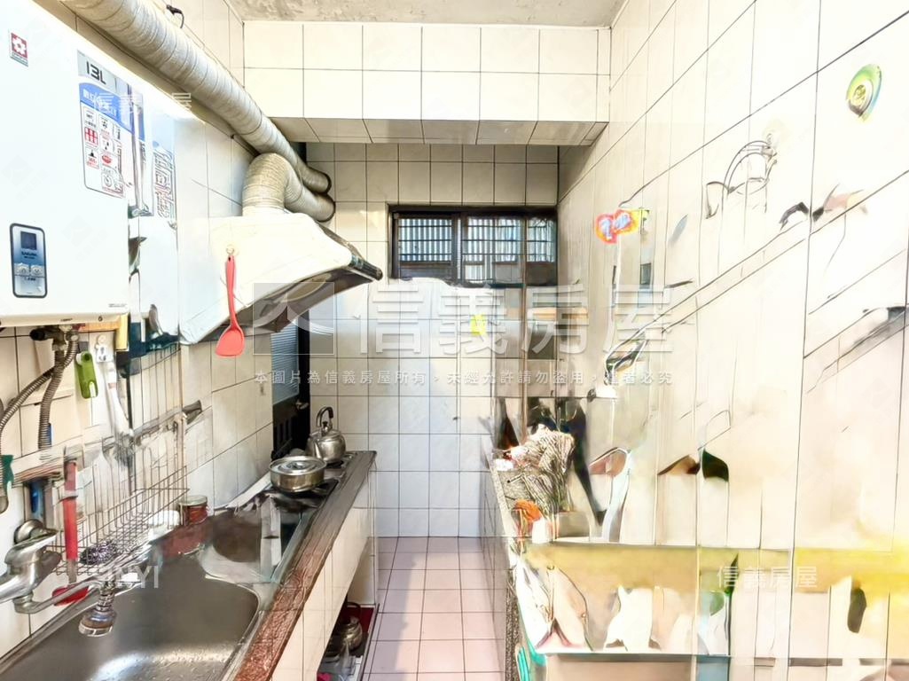 美之城一層一戶邊間三樓房屋室內格局與周邊環境