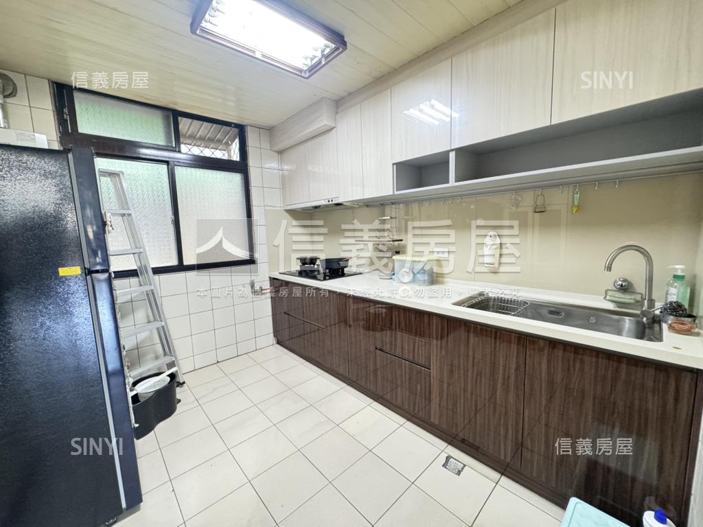 近明德捷運方正公寓房屋室內格局與周邊環境
