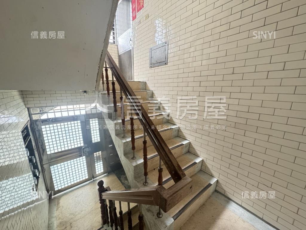 近明德捷運方正公寓房屋室內格局與周邊環境