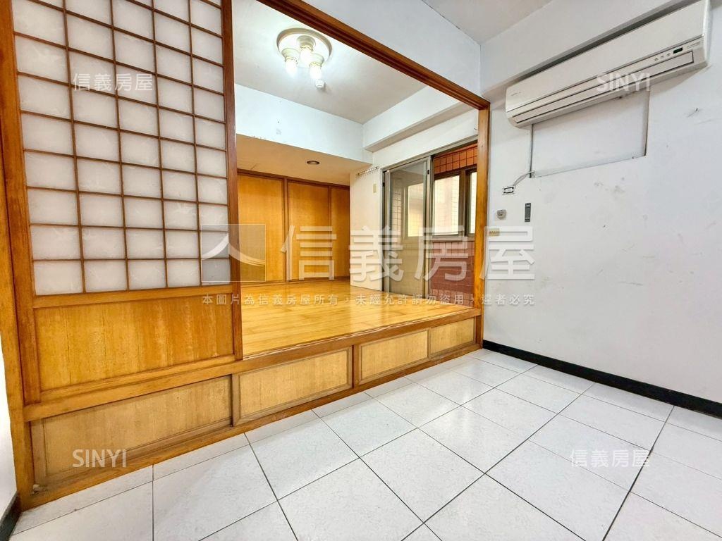 世貿名人大套房房屋室內格局與周邊環境