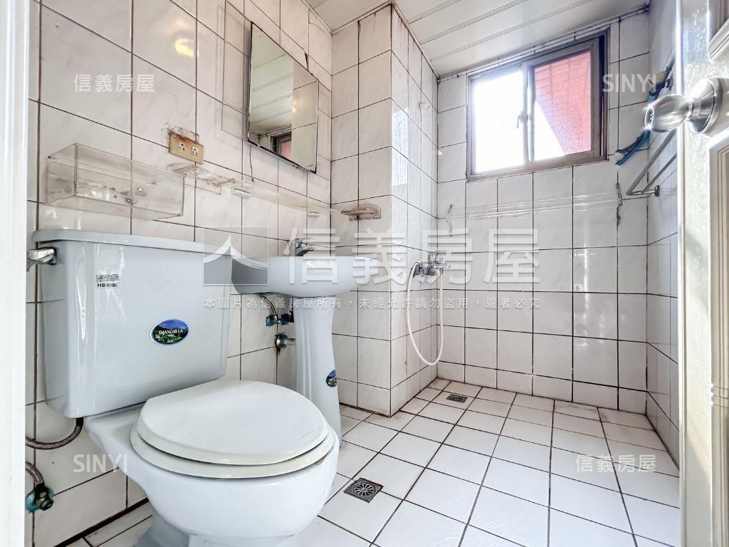 世貿名人大套房房屋室內格局與周邊環境