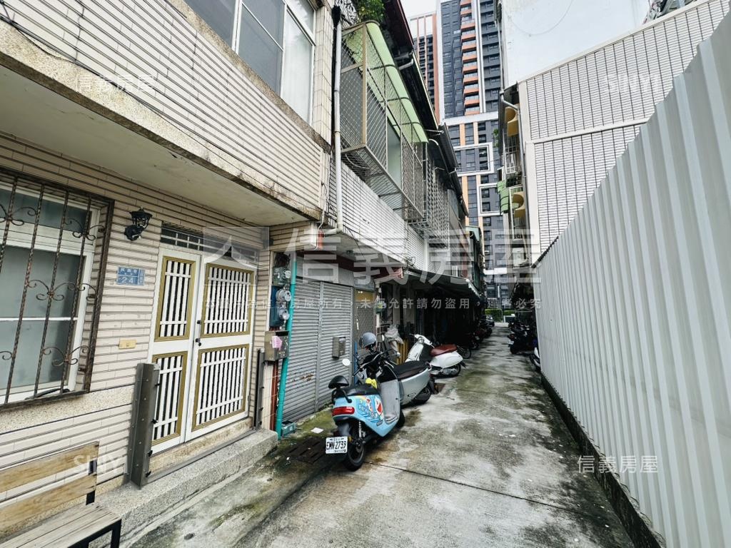 近高醫商圈低總價透天房屋室內格局與周邊環境