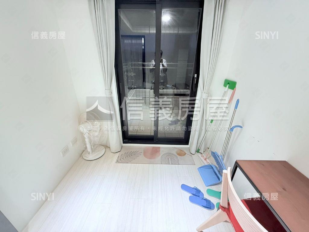 太陽帝國溫馨兩房車位房屋室內格局與周邊環境