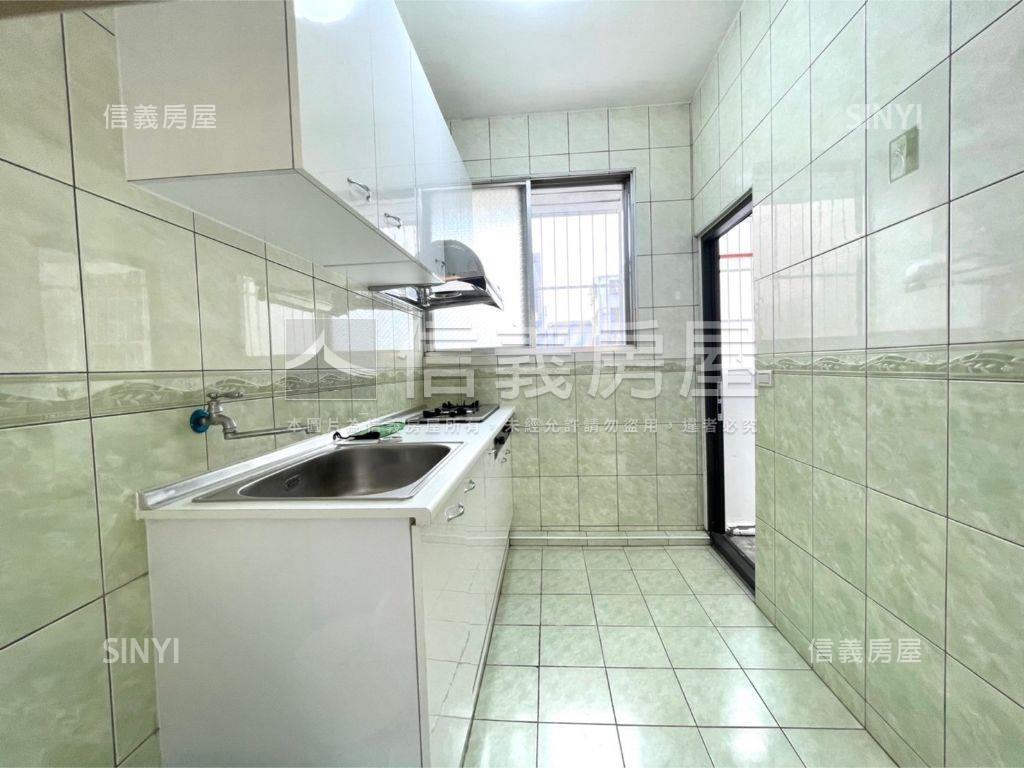 雷中街３樓公寓房屋室內格局與周邊環境
