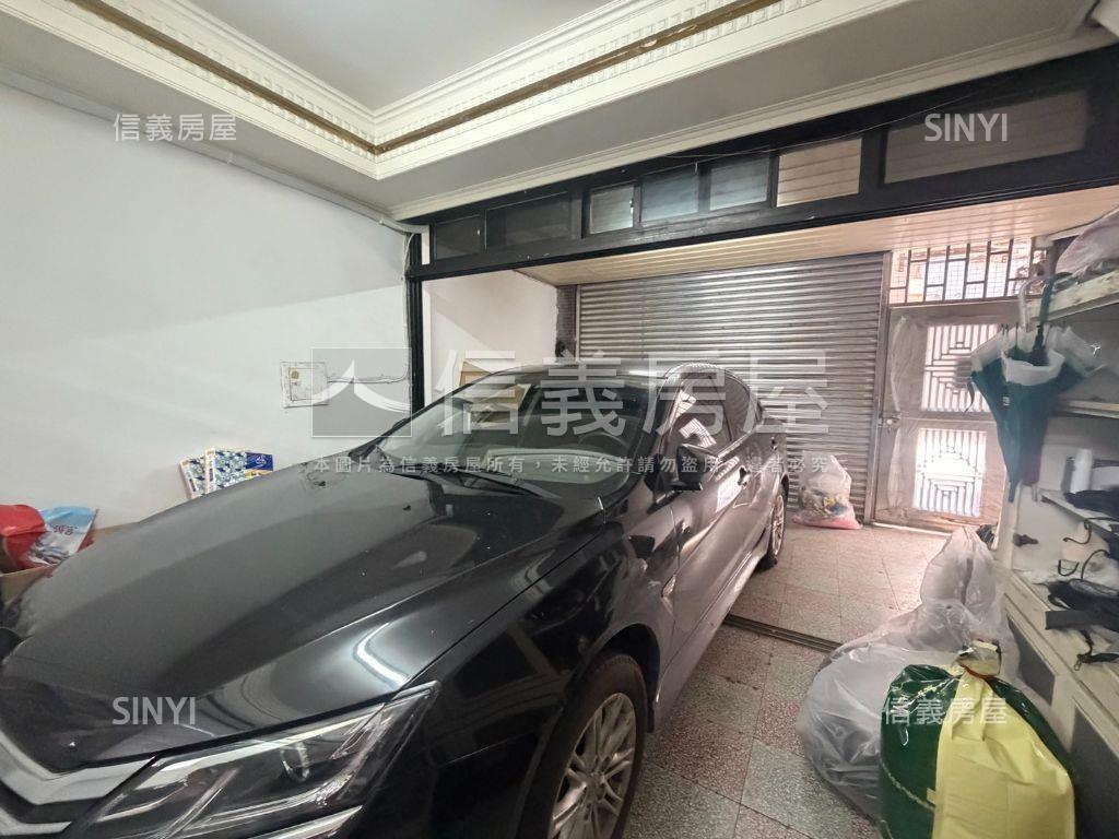 玉山街看這間房屋室內格局與周邊環境