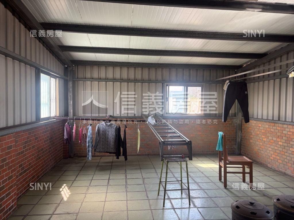 玉山街看這間房屋室內格局與周邊環境