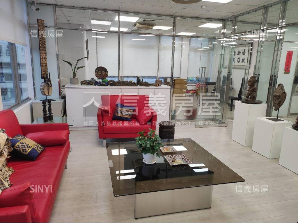 內湖景觀亮麗辦公房屋室內格局與周邊環境