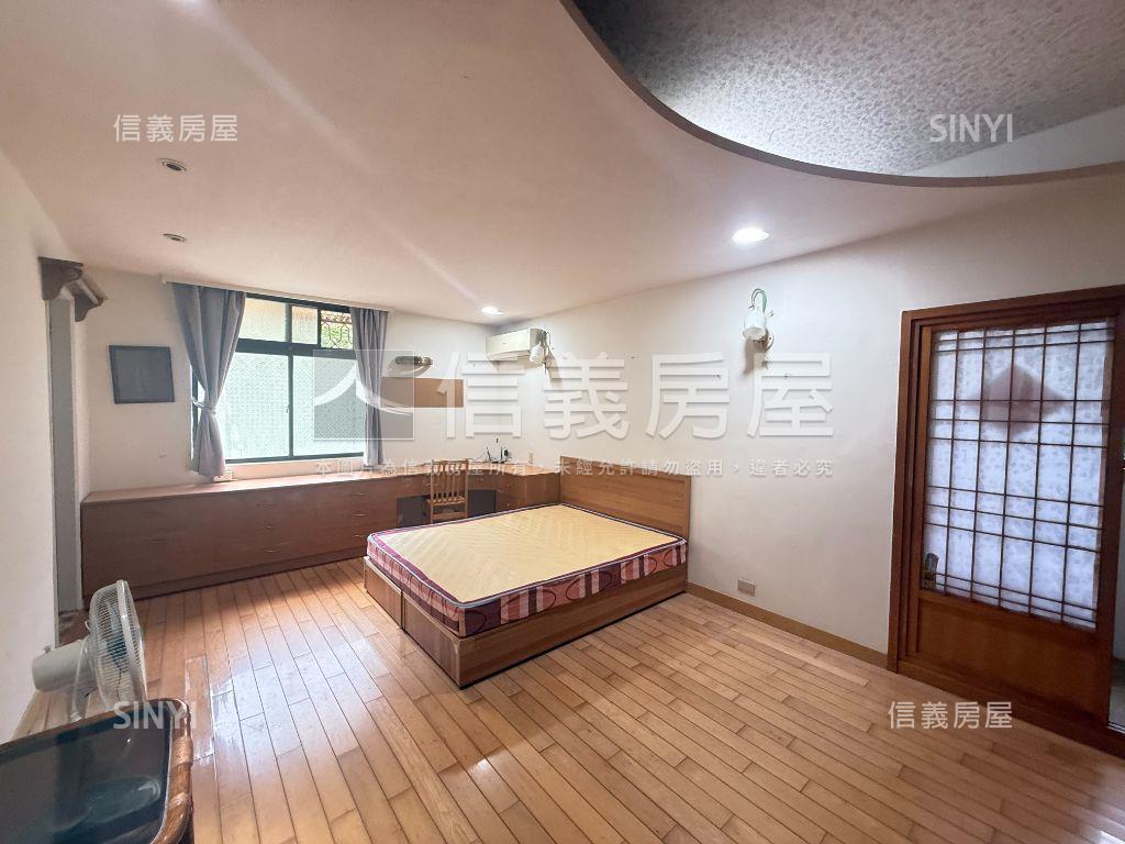 美景山莊黃金３樓房屋室內格局與周邊環境