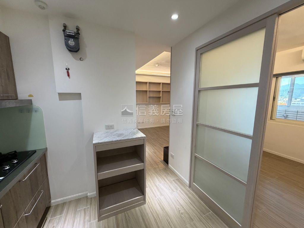中山國中僑大裝潢景觀美宅房屋室內格局與周邊環境