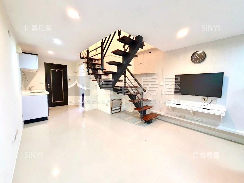 紐約紐約｜稀有角間樓中樓房屋室內格局與周邊環境