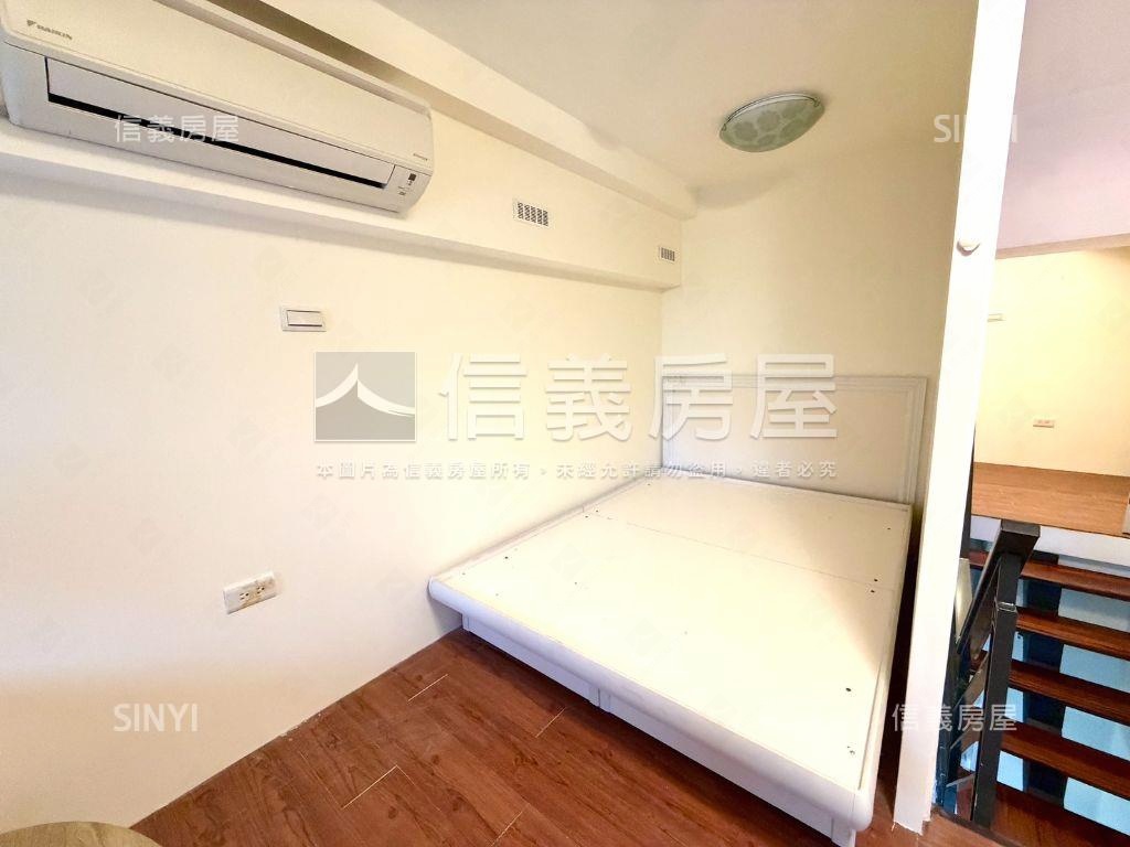 紐約紐約｜稀有角間樓中樓房屋室內格局與周邊環境