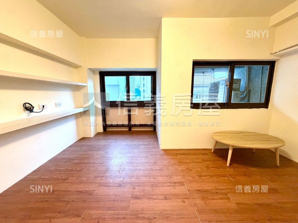 紐約紐約｜稀有角間樓中樓房屋室內格局與周邊環境