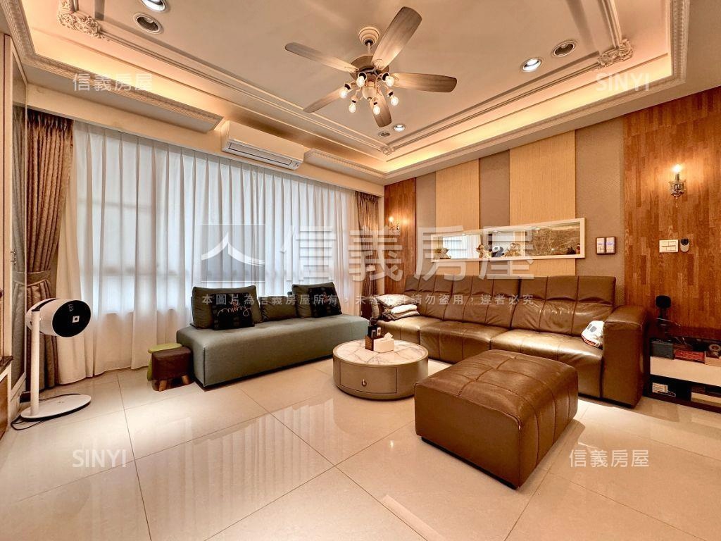 典雅裝潢並排面寬雙車墅房屋室內格局與周邊環境