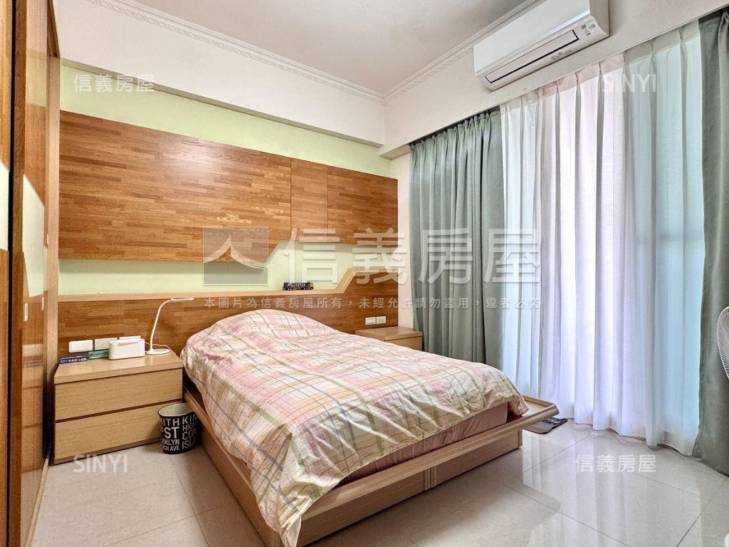 典雅裝潢並排面寬雙車墅房屋室內格局與周邊環境