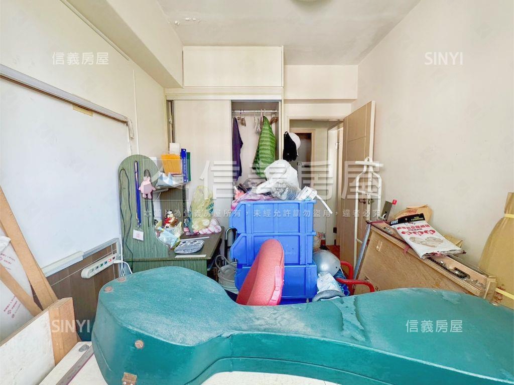三興國小旁電梯管理三房房屋室內格局與周邊環境