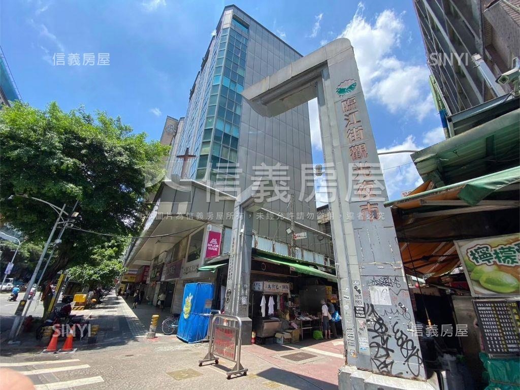 三興國小旁電梯管理三房房屋室內格局與周邊環境