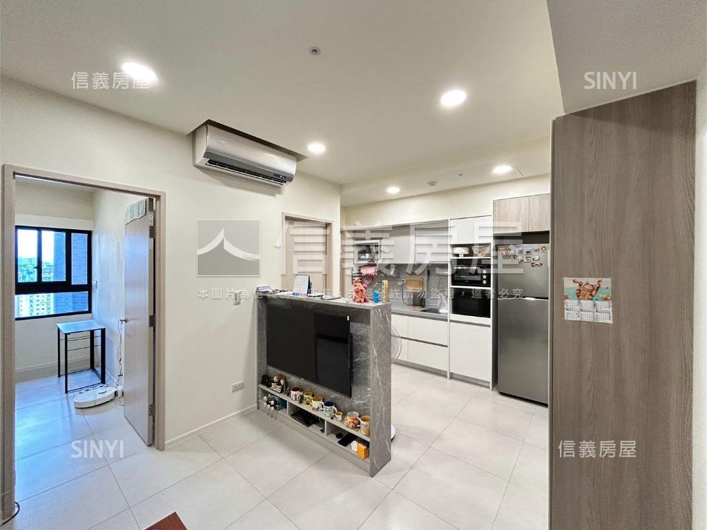 新！小資族精美２房車位房屋室內格局與周邊環境