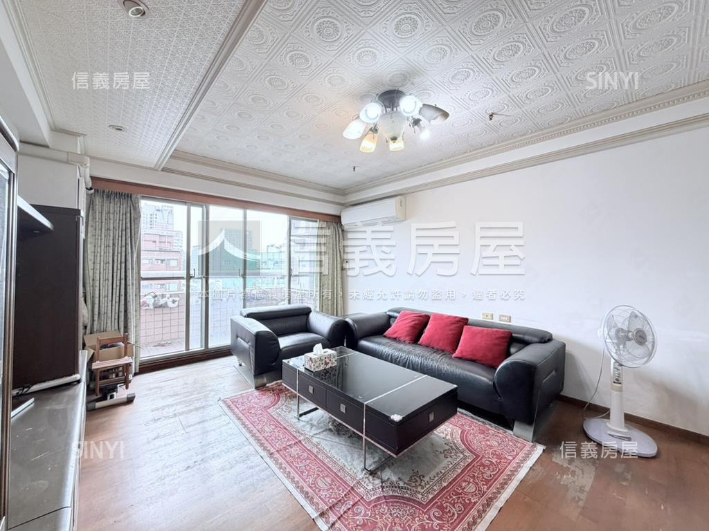 文心森林公園旁四房平車房屋室內格局與周邊環境