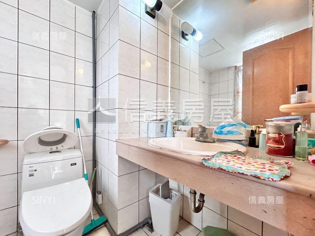 文心森林公園旁四房平車房屋室內格局與周邊環境