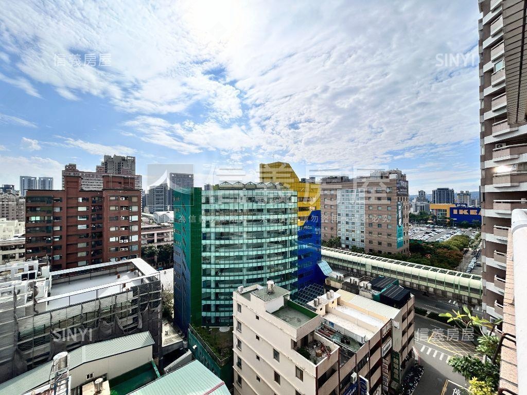 文心森林公園旁四房平車房屋室內格局與周邊環境