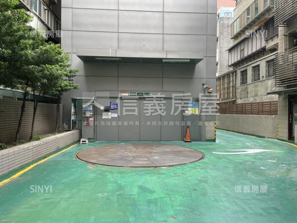 牯嶺街百萬轎車車位房屋室內格局與周邊環境
