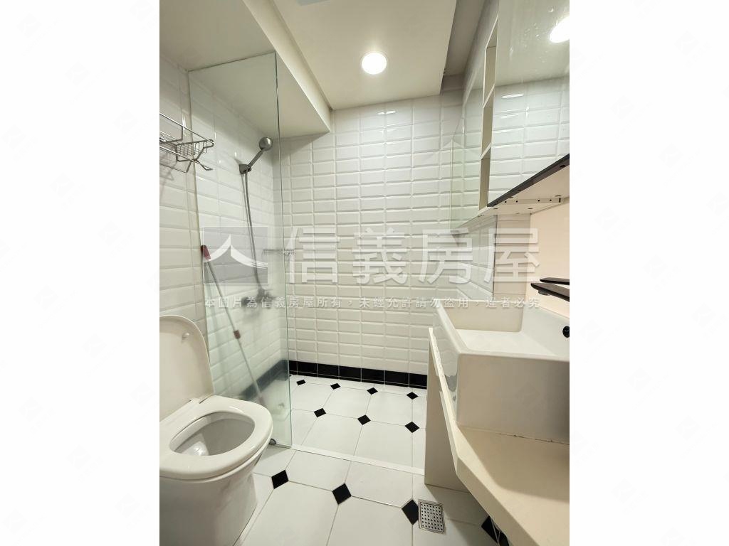 雙捷運面１０１優質套房房屋室內格局與周邊環境