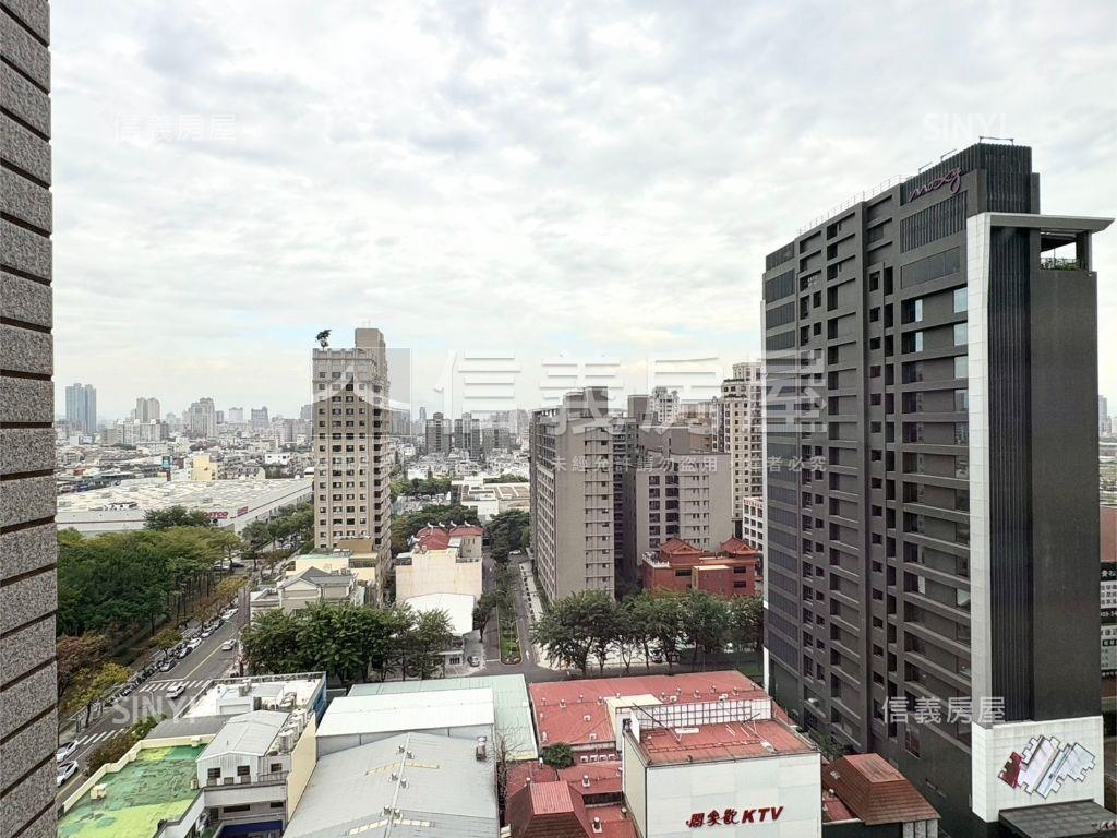 文心愛悅裝潢美屋兩房車位房屋室內格局與周邊環境