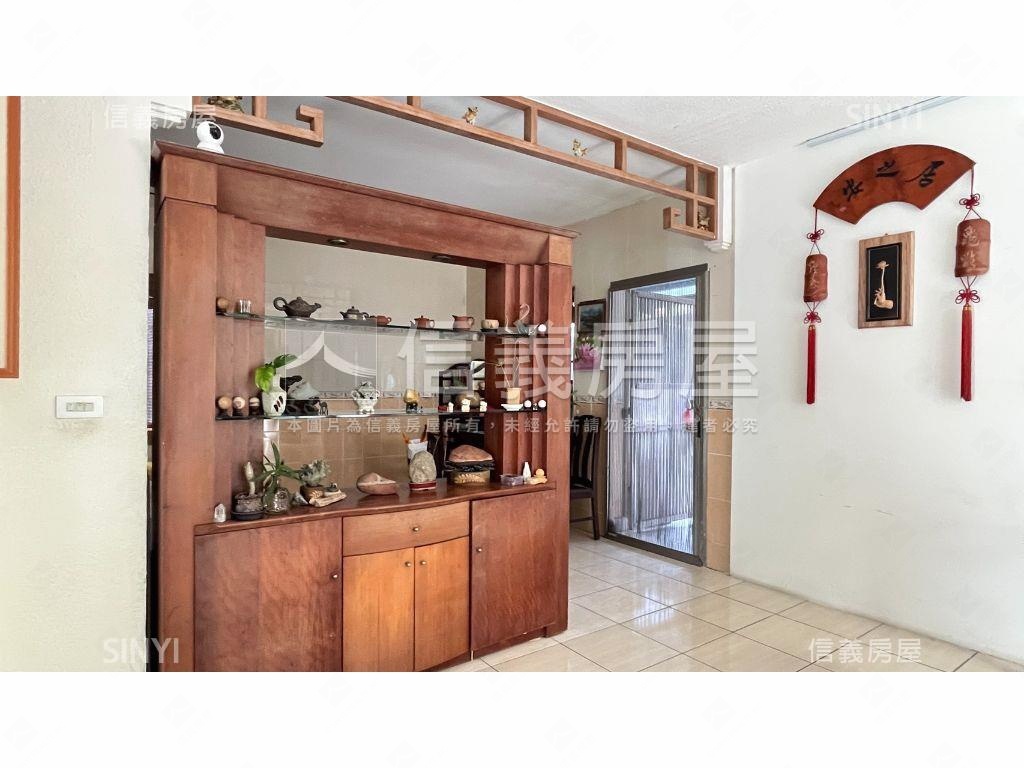 仁武大地坪庭院美透讚房屋室內格局與周邊環境