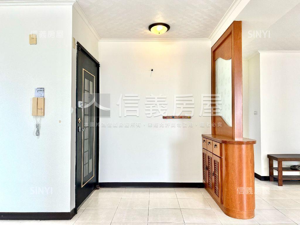 府都光芒照耀有平車房屋室內格局與周邊環境