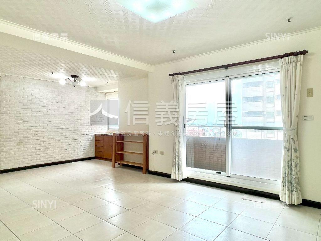 府都光芒照耀有平車房屋室內格局與周邊環境