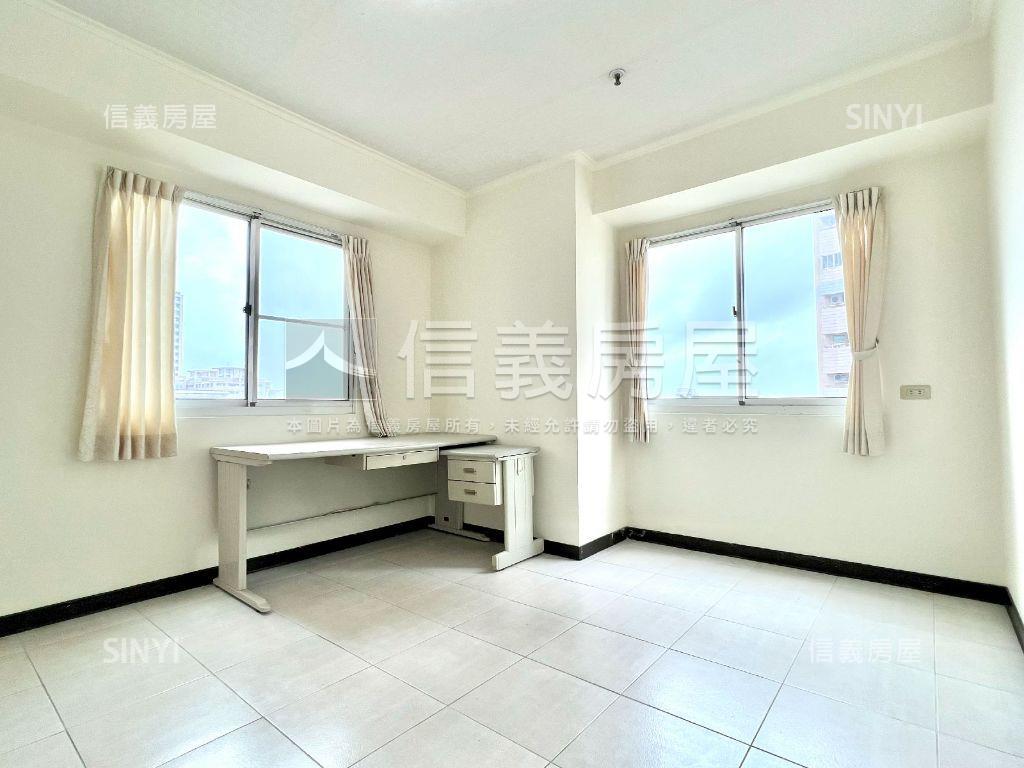 府都光芒照耀有平車房屋室內格局與周邊環境