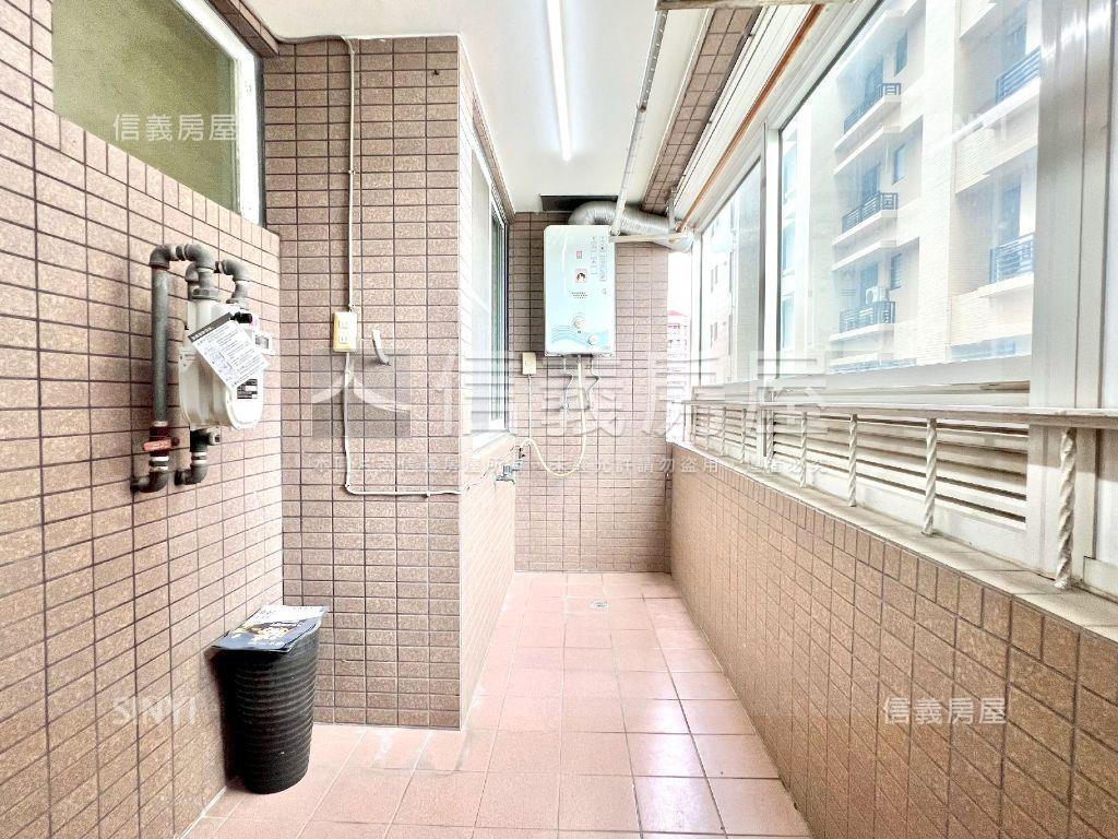 府都光芒照耀有平車房屋室內格局與周邊環境