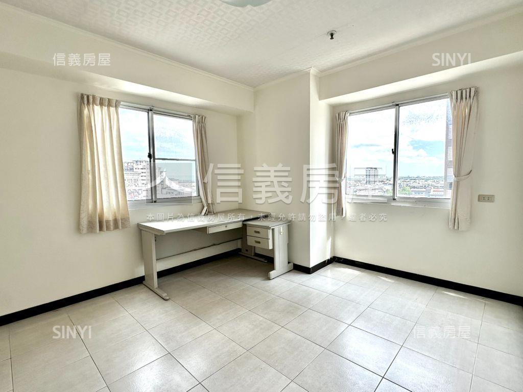 府都光芒照耀有平車房屋室內格局與周邊環境