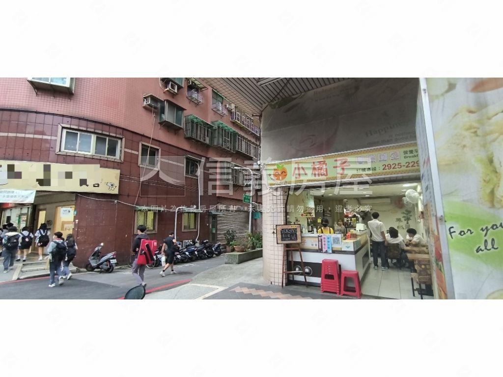 統領中正一樓金店面房屋室內格局與周邊環境