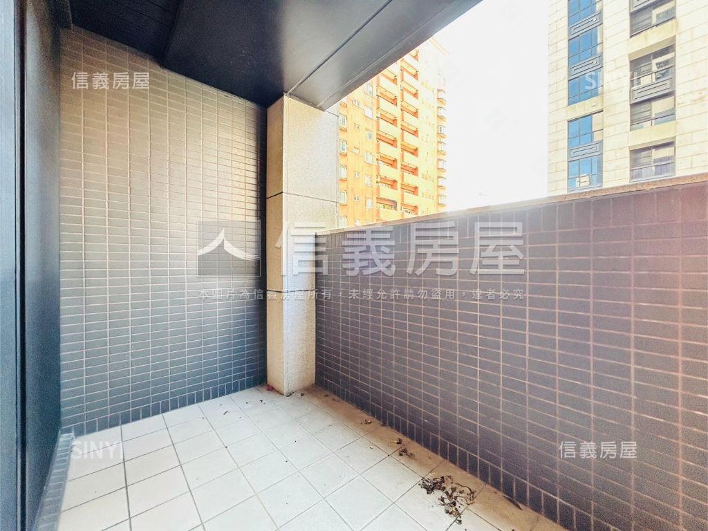 丰悅夏宮綻光三房露台飛揚房屋室內格局與周邊環境