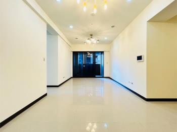 丰悅夏宮綻光三房露台飛揚