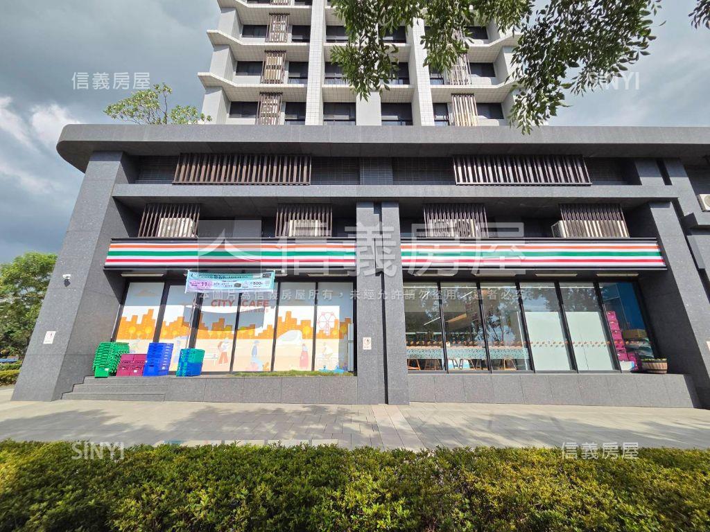 三發藍海角窗收租金店面房屋室內格局與周邊環境