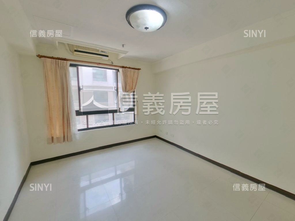 世紀皇家外棟高樓三房房屋室內格局與周邊環境